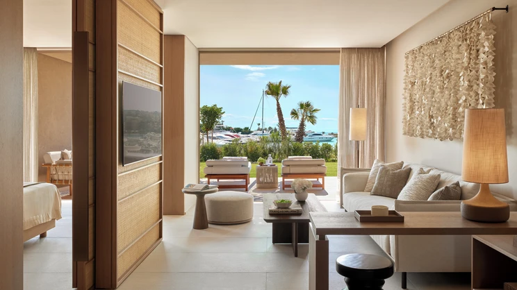  One-Bedroom Residence Private Garden Marina Front